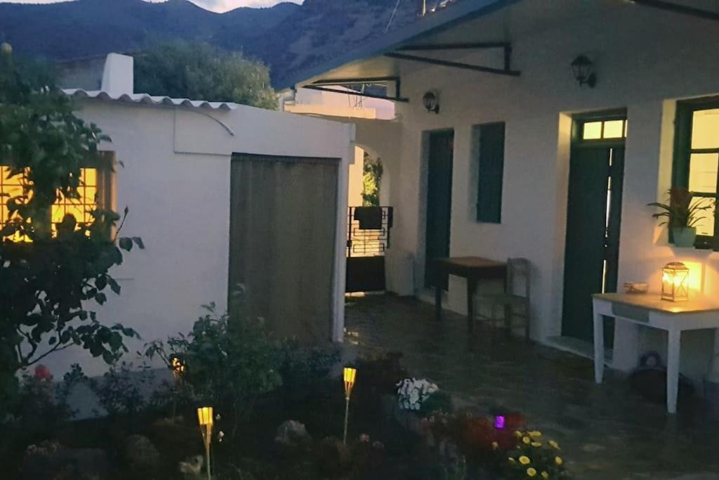 Erofili Cottage House Элунда Экстерьер фото